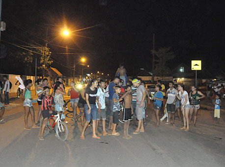 300616-cotidiano-protestopista-cleriston