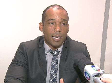 050716-policia-presidentedosindicatopolicialfederal-tvgazeta