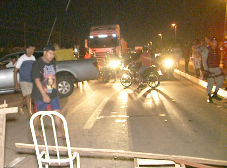 070716-cotidiano-protesto-tvgazeta