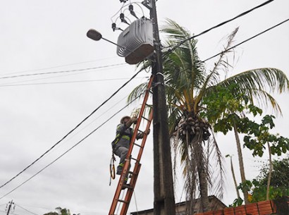 270416-cotidiano-eletrobras-cleriston 410 305