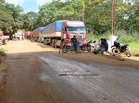 030816-cotidiano-greveaduana-tvgazeta