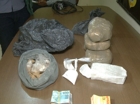 230816-policia-apreensao-tvgazeta