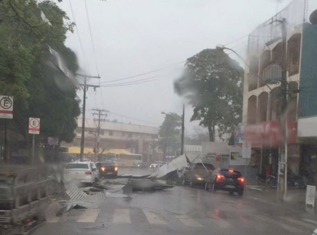 280916-cotidiano-destelhamento-cedida