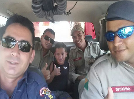 121016-cotidiano-meninoachado-cedida2