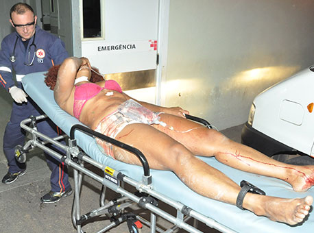 131016-policia-maeesfaqueada-cleriston