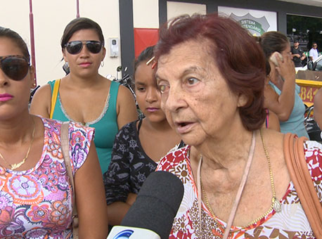 241016-policia-familiaresdospresos-tvgazeta