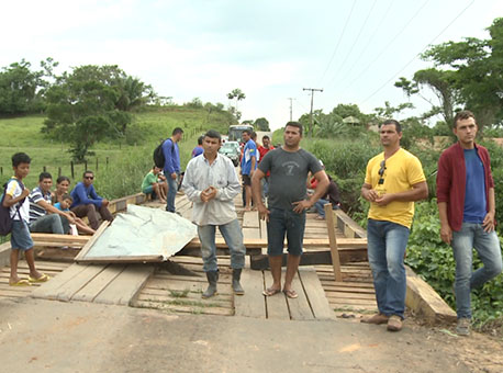 261016-cotidiano-pontequixada-tvgazeta
