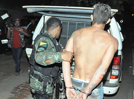 261016-policia-homempreso-cleriston