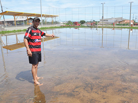 141116-cotidiano-quadraalagada-cleriston