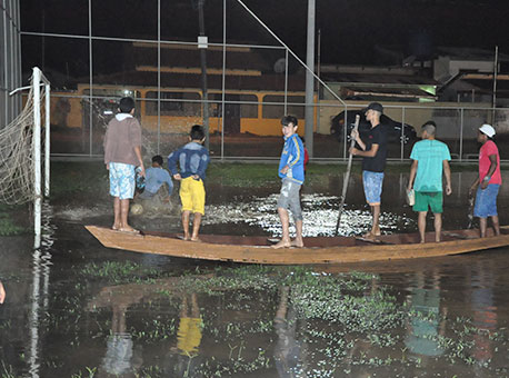 191116-cotidiano-barconaquadra-cleriston