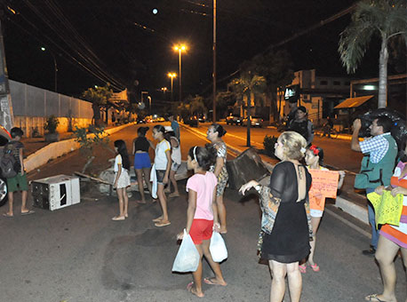 231116-cotidiano-bloqueiorochaviana-cleriston