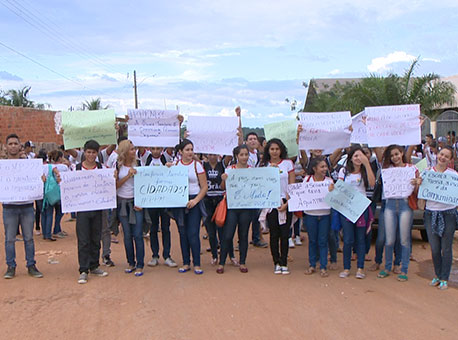 251116-cotidiano-protesto-tvgazeta