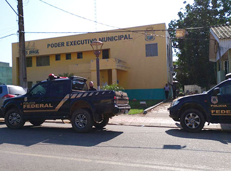 291116-policia-homemdepalha-oaltoacre