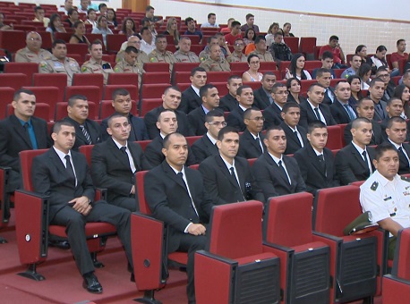 060117-policia-cursos-de-oficiais