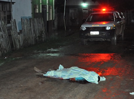 120117-policia-morto-vitória