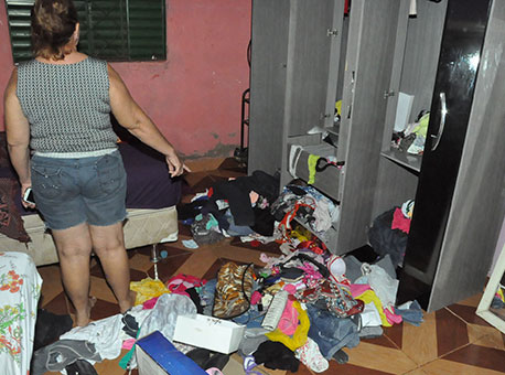 010217-policia-familiaassaltada-cleriston