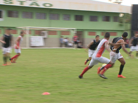 130217-esporte-amistoso-tvgazeta