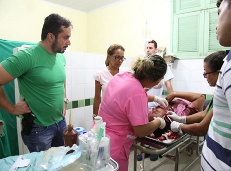 140317-policia-policial-esfaqueado