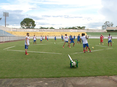 040517-esporte-riobrancotreino-tvgazeta