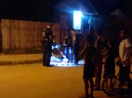 040517-policia-feto-abandonado