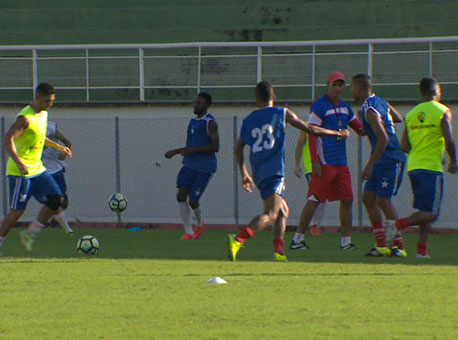 120517-esporte-treinoriobranco-tvgazeta