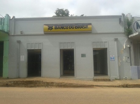 290517-policia-banco-arrombado