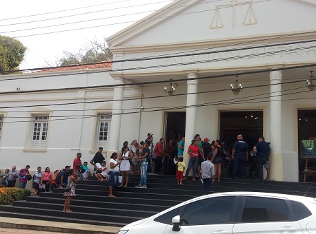 100817-cotidiano-tj-casamento-coletivo