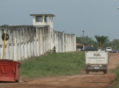 120917-policia-morto-centro-aquiry.banner