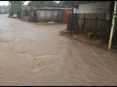 101117-cotidiano-rua-lagada