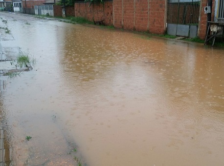 141117-cotidiano-ruas-alagadas