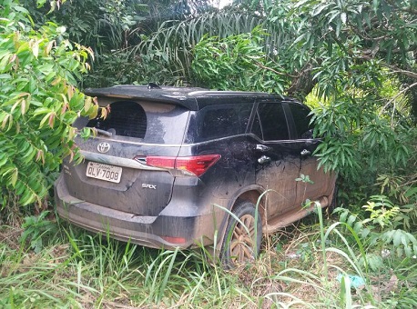 241117-policia-caminhonete-servidor-achada