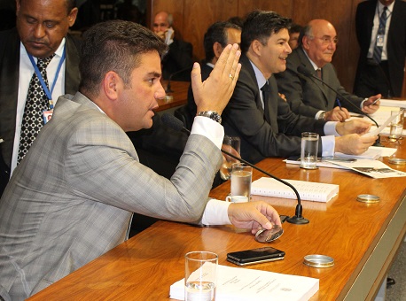 011217-politica-gladson-emendas