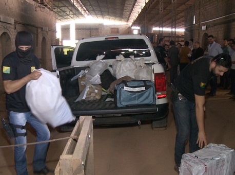 120118-policia-incineracao-droga