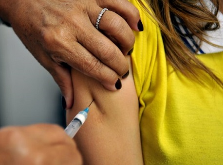 230118-politica-febre-amarela