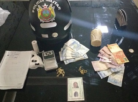 010218-policia-presos-trafico