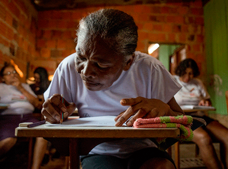 120418-oportunidadesdeemprego-queroler-alexandrenoronha