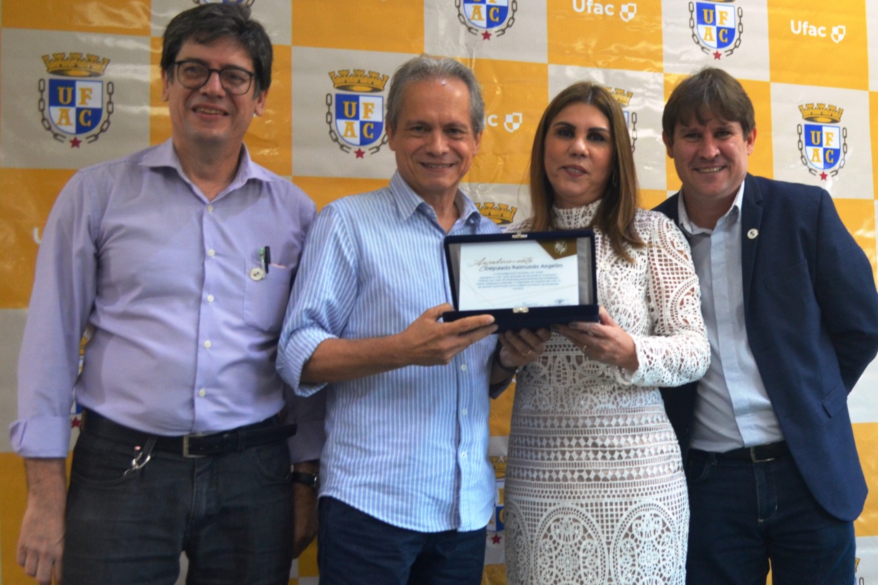 colunadedomingo021218 Foto 1