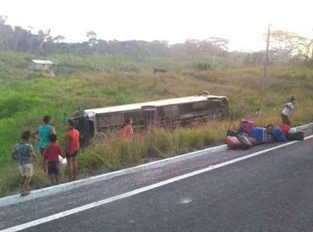 14-08-19 ONIBUS CZS