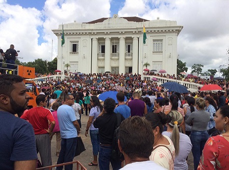 121119-protesto-professores-reforma-palacio