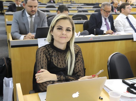 24-03-20 ISABELA FERNANDES