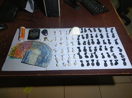 270620-segundo-batalhao-apreensao-mulher-drogas