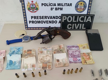 Policiais civis e militares prendem dois suspeitos