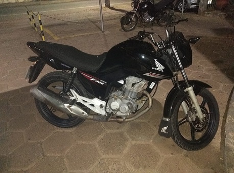 27-08-20-motocicleta-roubada-rastreador-queda-suspeito