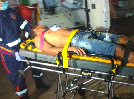 01-01-01-esfaqueado-pela-mulher