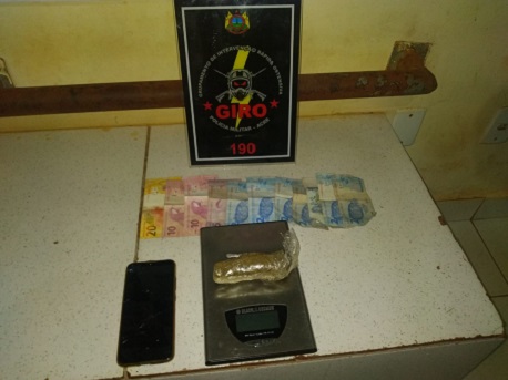 02-09-20-jovem-preso-trafico-de-droga-praça