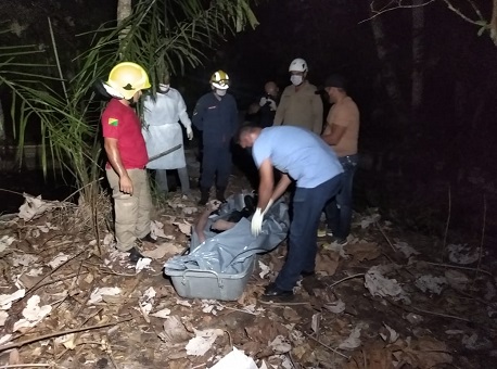 07092020-corpo-piscina