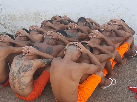 29-09-2020 Policiais-penais-encontram-tunel-no-chão-de-cela-no-Complexo-Penitenciário