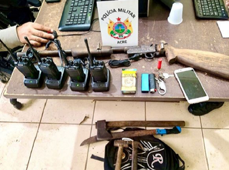 30-09-2020 Policia-Militar-prende-suspeitas-de-incendiar-casa