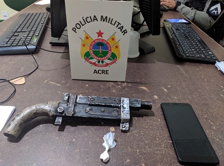 01-10-2020 policia-militar-prende-homem-com-arma-artesanal