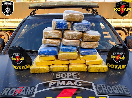 23-10-20-bope-apreende-25-kg-de-drogas